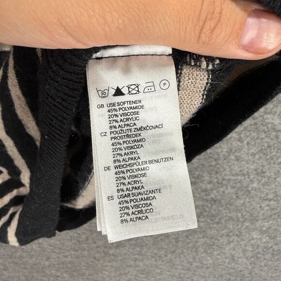 H&M Sweater Dress Women XS Black Striped Short Alpaca Button Up Long Sleeve - Picture 4 of 7